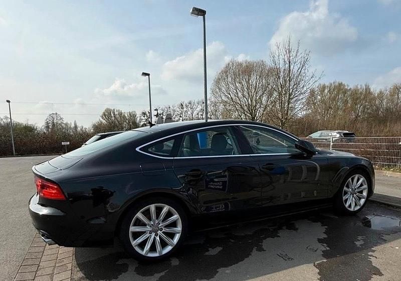 Gebraucht Audi A7 Sportback 204 PS (150 kW) 2012 Schwarz Kleinwagen