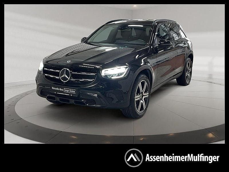 Metalliclack obsidianschwarz Gebraucht 2020 Mercedes GLC300e SUV | 27.550 € (Superpreis) - Bild 1/4