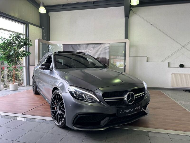 Grau Gebraucht 2018 Mercedes C63S AMG AMG Limousine | 49.950 € (Guter Preis) - Bild 1/4