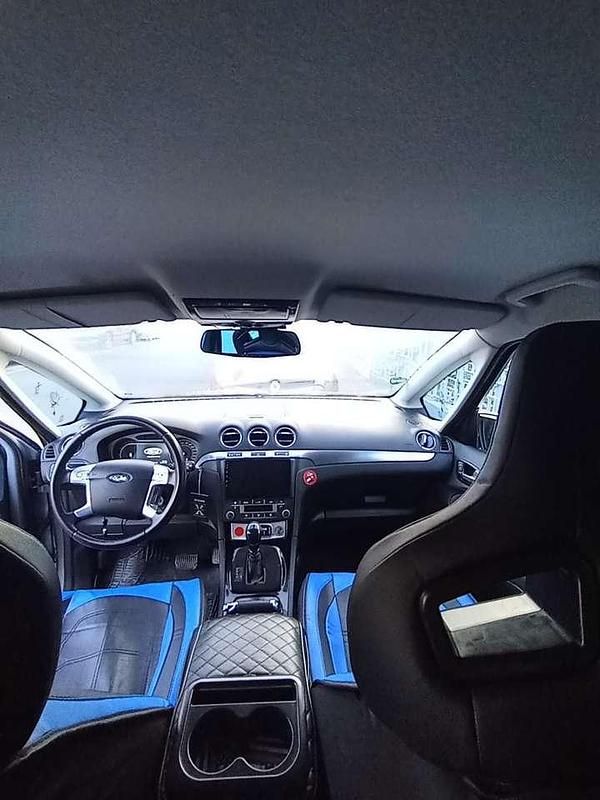 Gebraucht Ford S-MAX Trend 140 PS (102 kW) 2008 Grau Van / Kleinbus