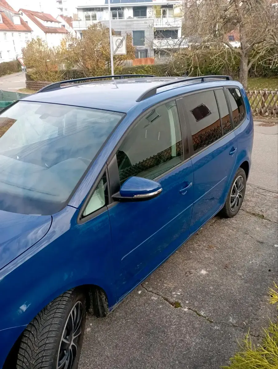 Gebraucht VW Touran 140 PS (102 kW) 2011 Blau Van / Kleinbus
