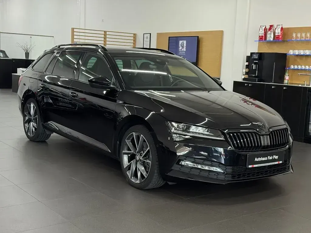 Gebraucht Skoda Superb SportLine 190 PS (139 kW) 2020 Black magic Kombi