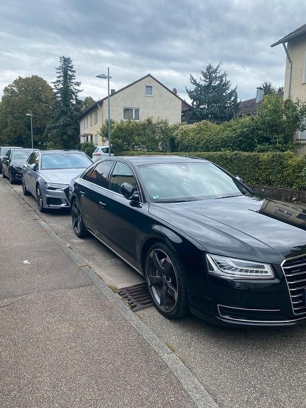 Schwarz Gebraucht 2017 Audi A8 Limousine | 28.500 € (Guter Preis) - Bild 1/4