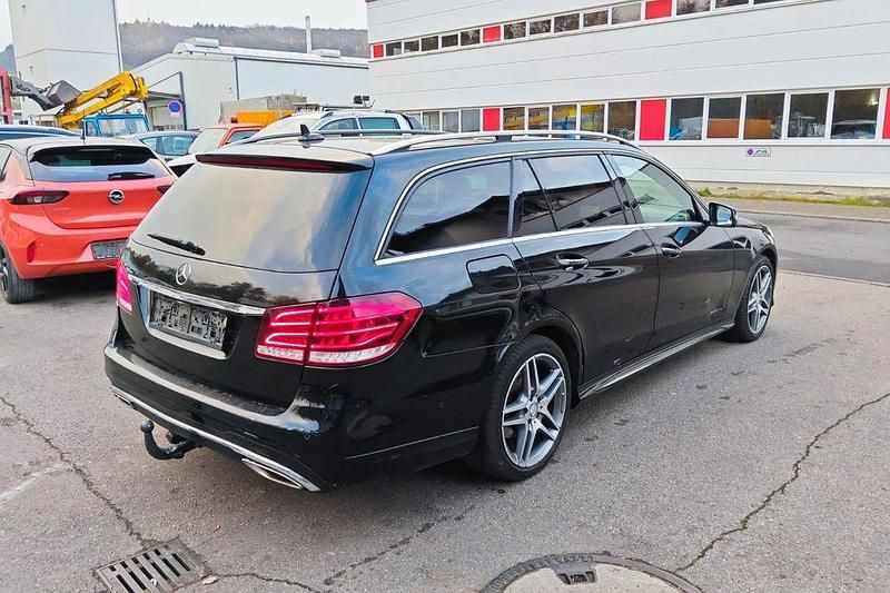 Gebraucht Mercedes E350 252 PS (185 kW) 2013 Schwarz Kombi