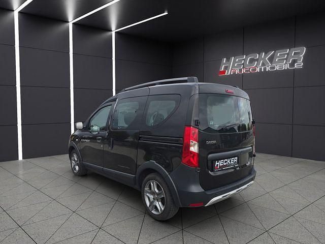 Gebraucht Dacia Dokker Stepway 131 PS (96 kW) 2019 Perlmuttschwarz Van / Kleinbus
