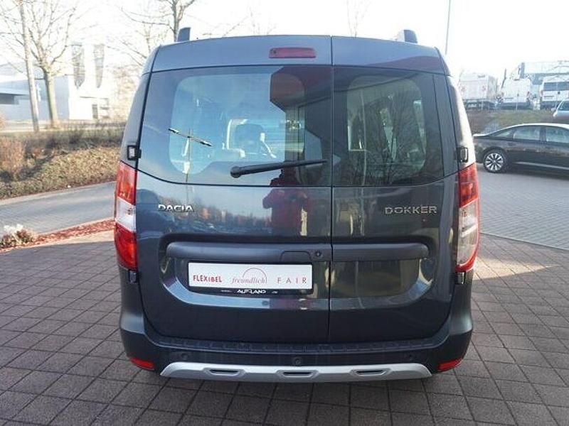 Gebraucht Dacia Dokker Stepway 131 PS (96 kW) 2021 Grau Van / Kleinbus