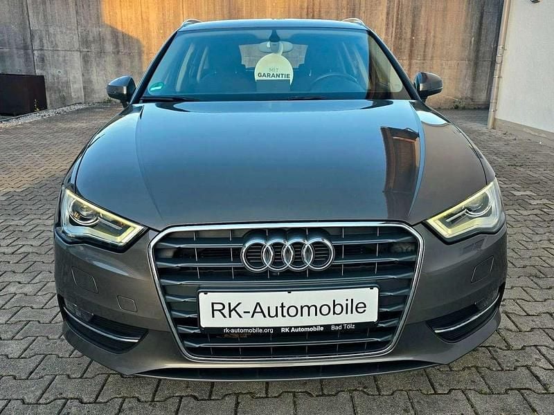 Second-hand Audi A3 Attraction 122 CP (89 kW) 2013 Gri Berlinǎ