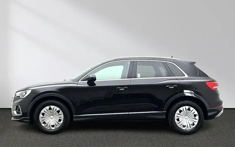 Gebraucht Audi Q3 Advanced Plus 150 PS (110 kW) 2025 Mythosschwarz metallic SUV