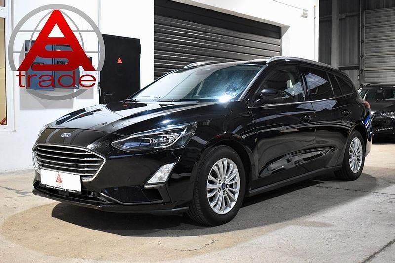 Second-hand Ford Focus Titanium 150 CP (110 kW) 2020 Negru Berlinǎ