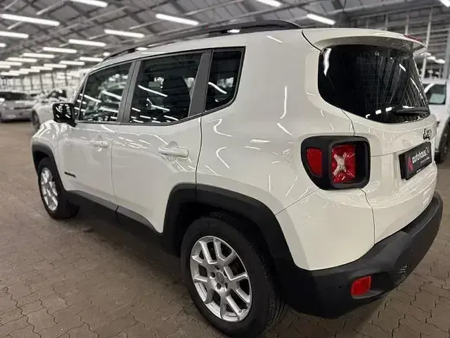Gebraucht Jeep Renegade Longitude 120 PS (88 kW) 2021 Weiß SUV