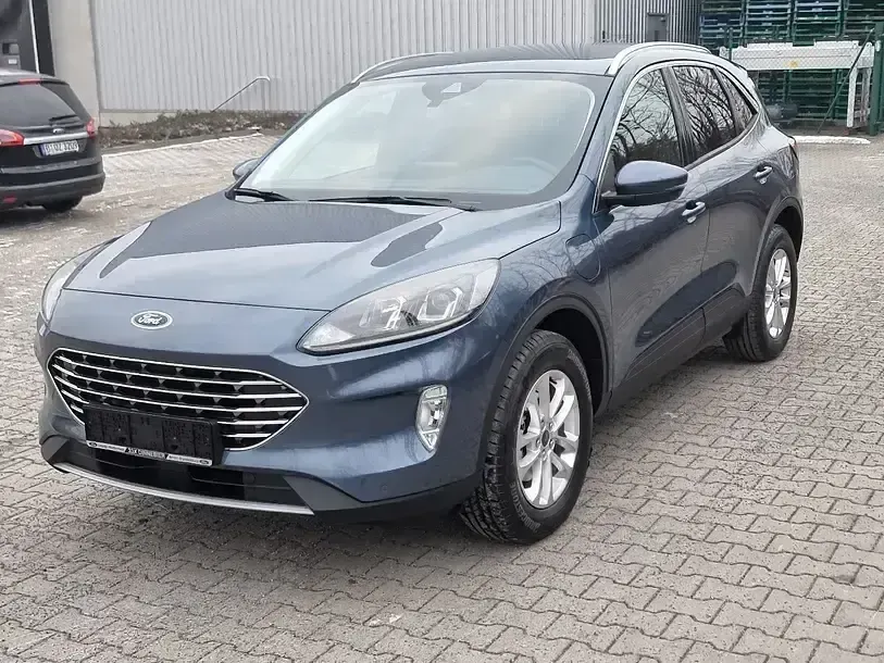 Używany Ford Kuga Titanium 225 KM (165 kW) 2022 Niebieski SUV