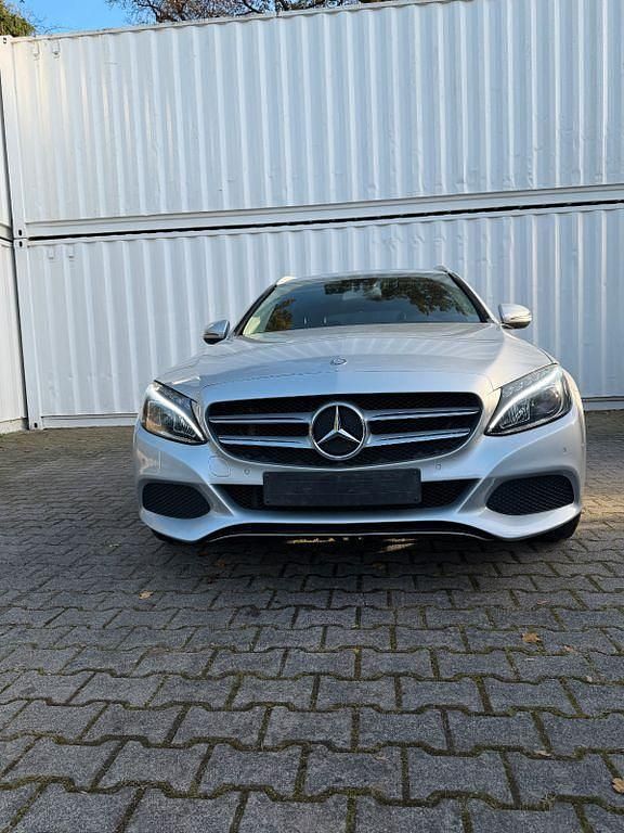 Gebraucht Mercedes C180 156 PS (114 kW) 2017 Silber Kombi
