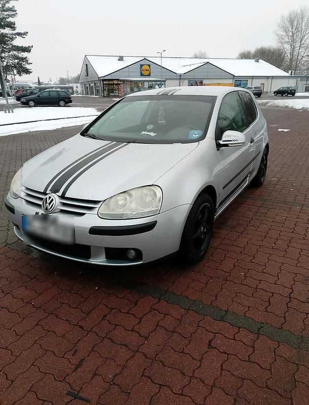Gebraucht VW Golf V 90 PS (66 kW) 2005 Kleinwagen