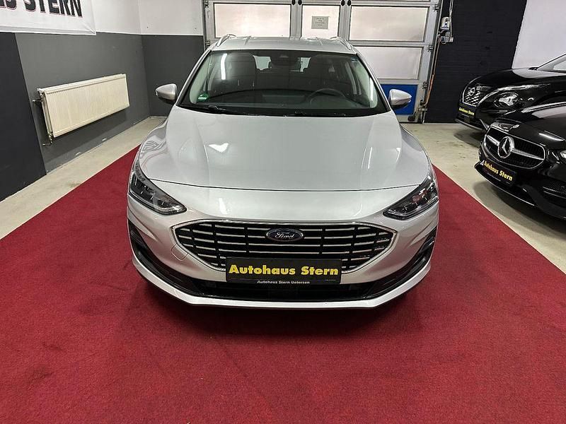 Gebraucht Ford Focus Titanium X 116 PS (85 kW) 2023 Silber Limousine