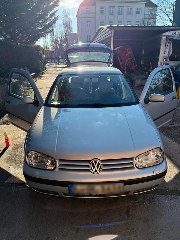 Gebraucht VW Golf IV 110 PS (80 kW) 1998 Silber Kleinwagen