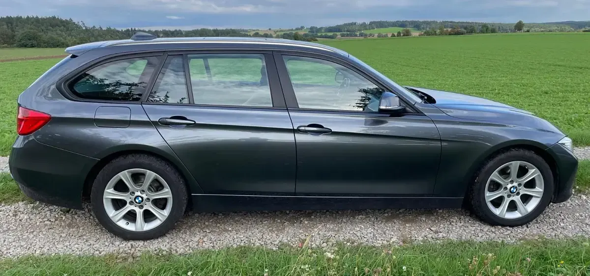 Gebraucht BMW 320 184 PS (135 kW) 2012 Grau Kombi