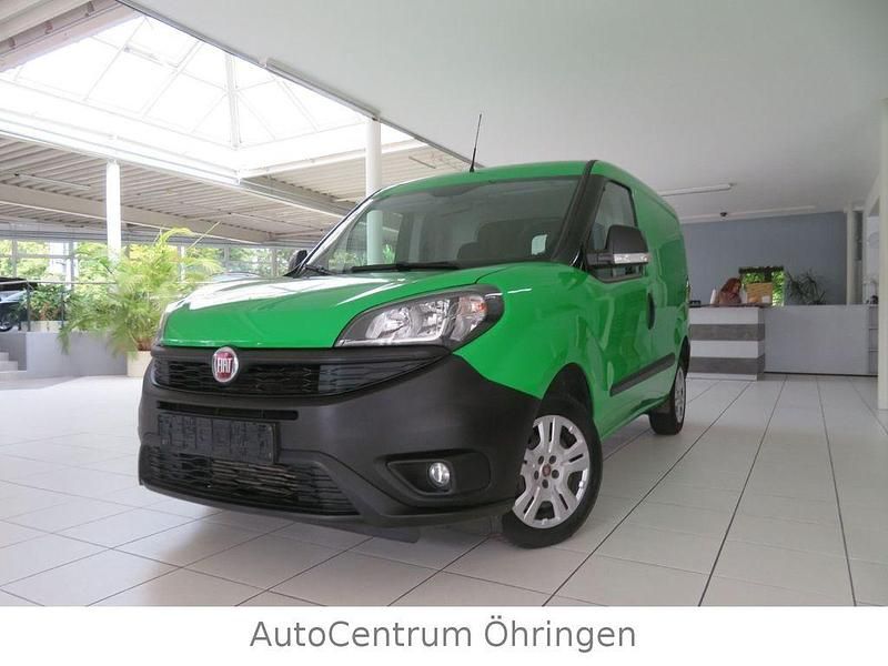 Grün Gebraucht 2020 Fiat Doblò Van / Kleinbus | 8.480 € (Guter Preis) - Bild 1/4