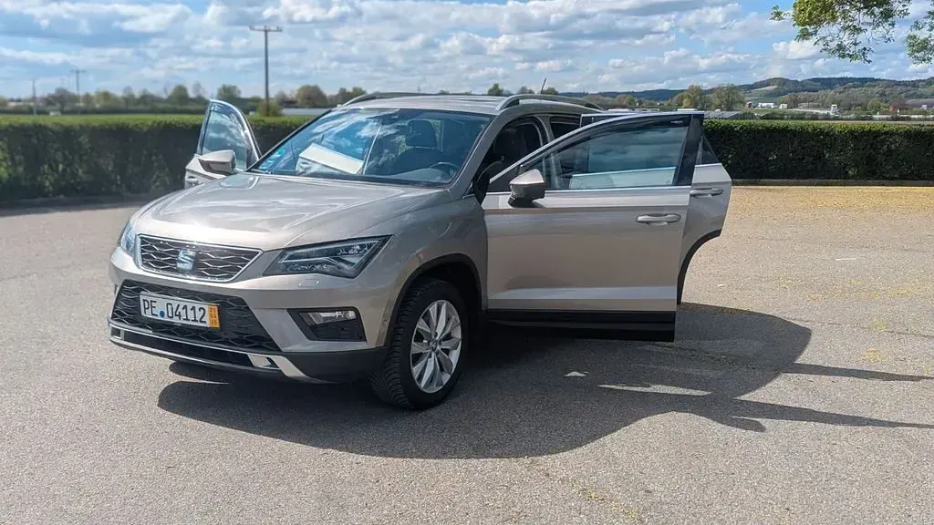 Gebraucht Seat Ateca 4Drive 150 PS (110 kW) 2017 Beige SUV