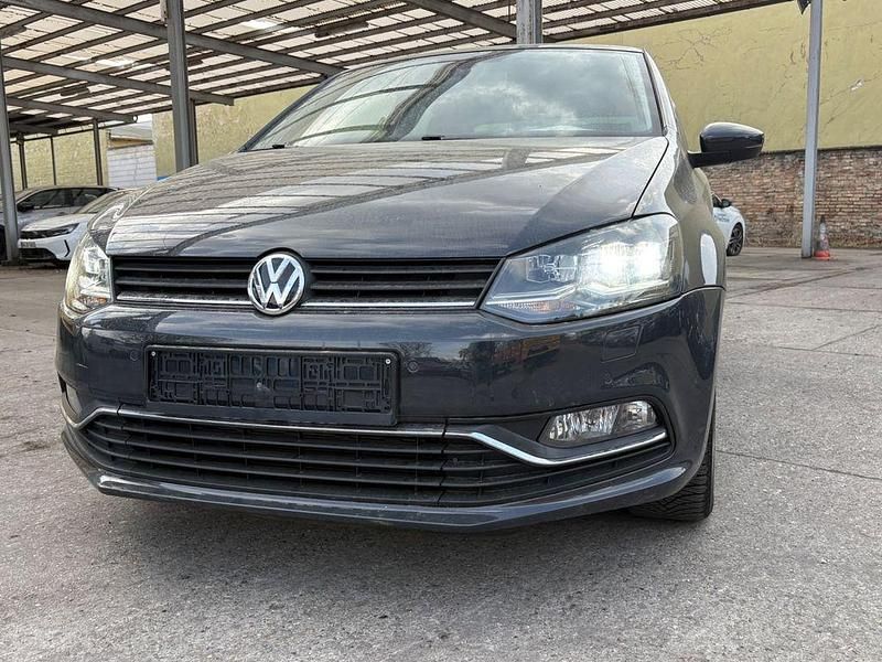 Gebraucht VW Polo Allstar 90 PS (66 kW) 2016 Grau