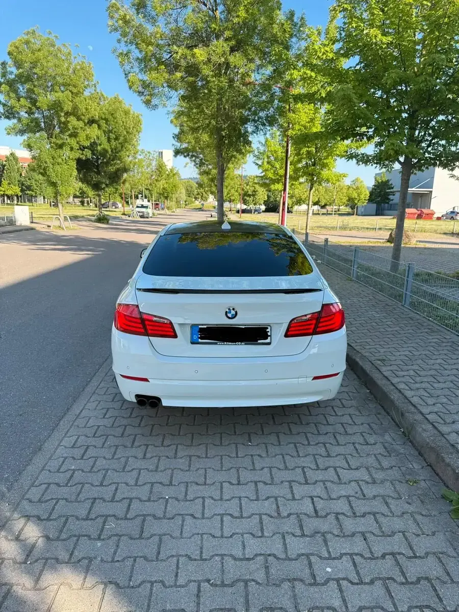 Gebraucht BMW 520 Efficient Dynamics 184 PS (135 kW) 2013 Weiß Limousine