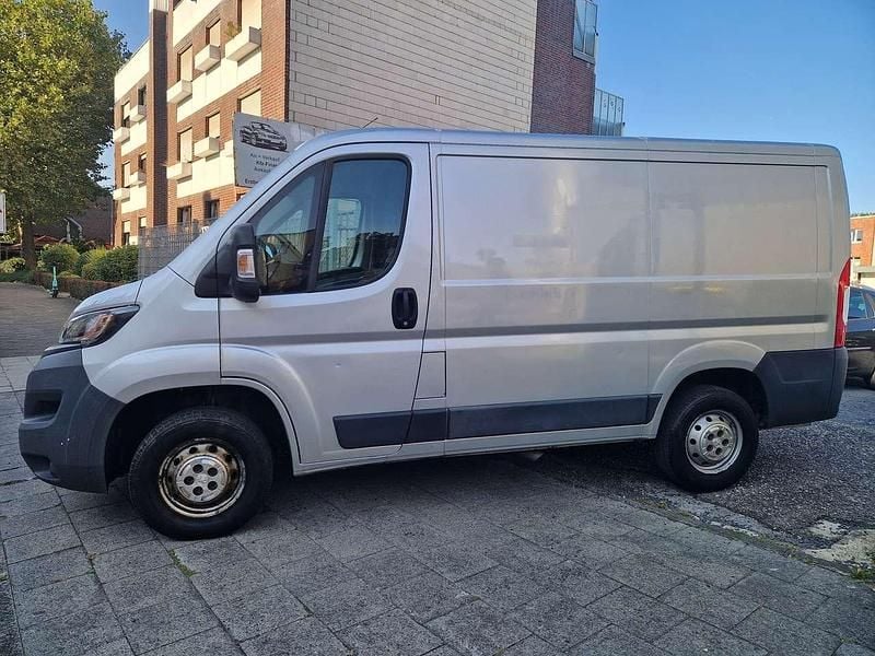 Gebraucht Peugeot Boxer 110 PS (80 kW) 2017 Grau Van