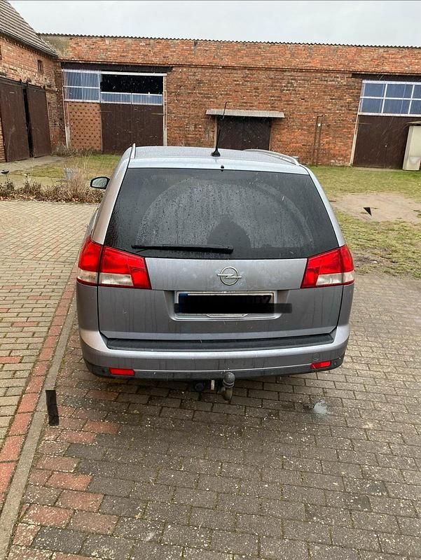 Gebraucht Opel Vectra 150 PS (110 kW) 2007 Silber Kombi
