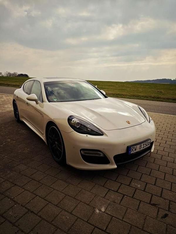 Second-hand Porsche Panamera 500 CP (367 kW) 2011 Hatchback