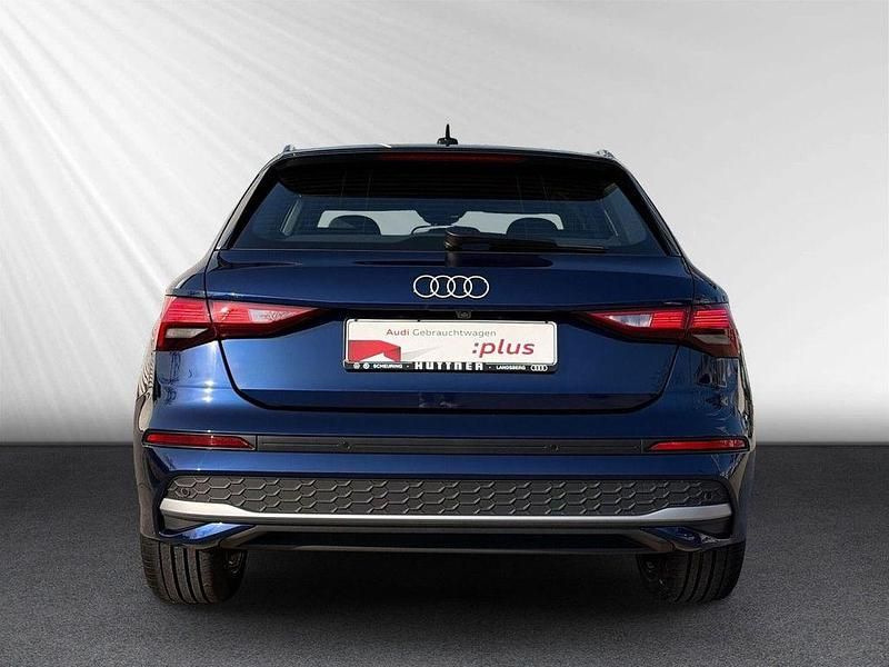 Gebraucht Audi A3 Advanced 116 PS (85 kW) 2025 Navarrablau metallic Limousine