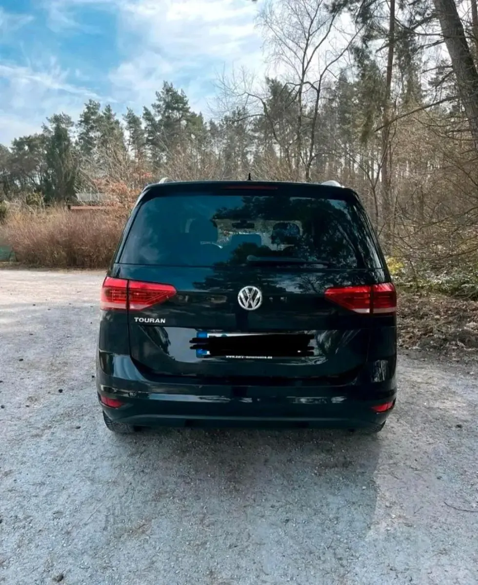 Gebraucht VW Touran 150 PS (110 kW) 2019 Schwarz Van / Kleinbus