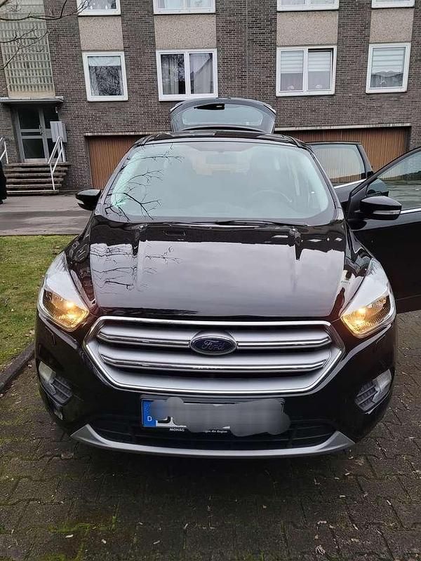 Schwarz Gebraucht 2019 Ford Kuga Trend SUV | 15.999 € (Guter Preis) - Bild 1/4