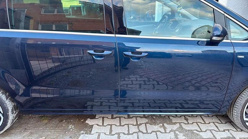 Gebraucht VW Sharan 177 PS (130 kW) 2015 Blau Van / Kleinbus