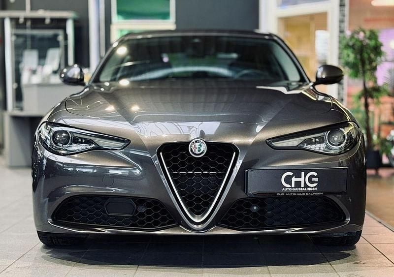 Gebraucht Alfa Romeo Giulia Super 179 PS (131 kW) 2017 Silber Limousine