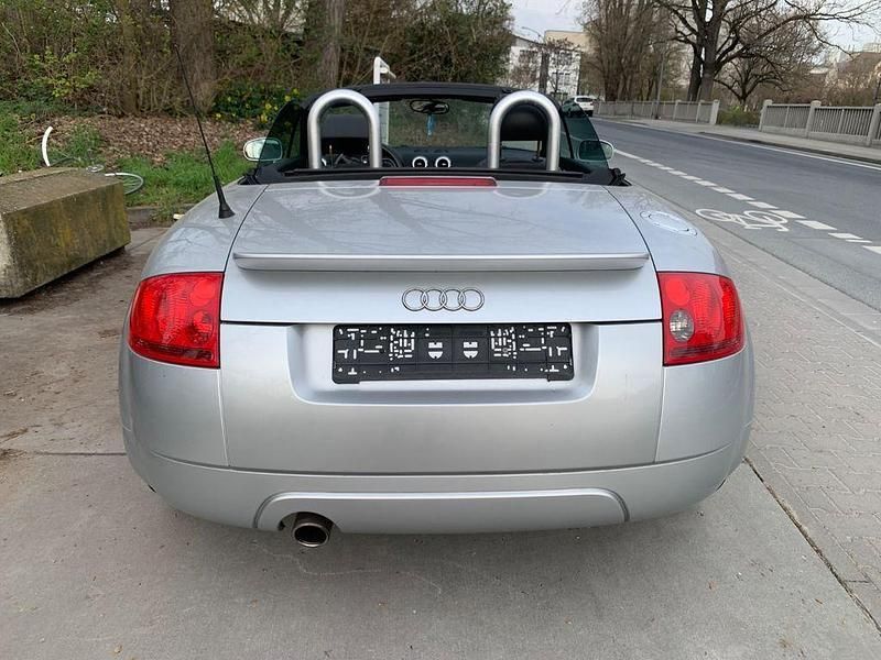 Gebraucht Audi TT Roadster Sport 179 PS (131 kW) 2004 Silber Cabrio