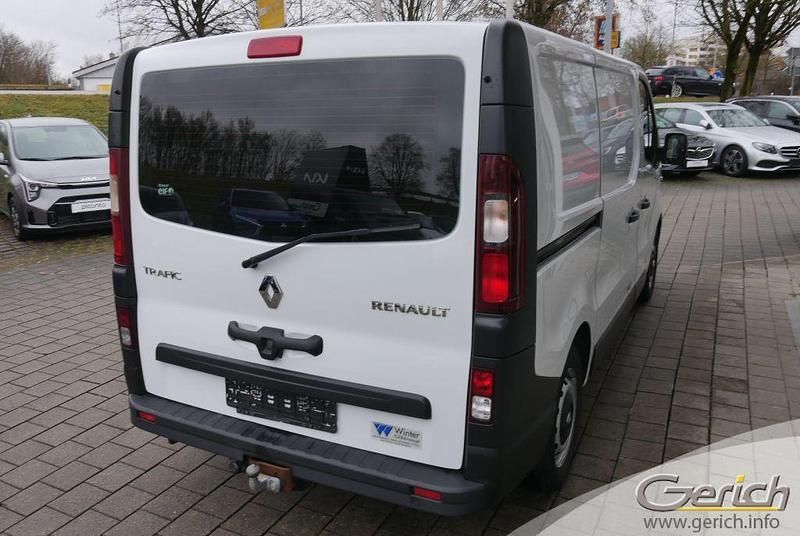 Gebraucht Renault Trafic Komfort 120 PS (88 kW) 2019 Arktisweiß Van / Kleinbus