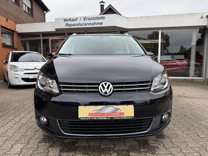 Gebraucht VW Touran Cup 105 PS (77 kW) 2014 Schwarz Van / Kleinbus