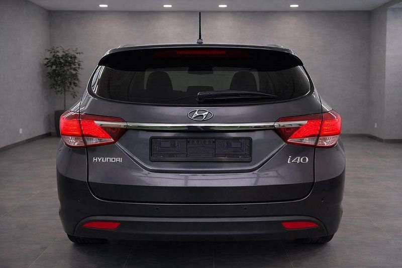 Gebraucht Hyundai i40 Edition 135 PS (99 kW) 2014 Grau Kombi
