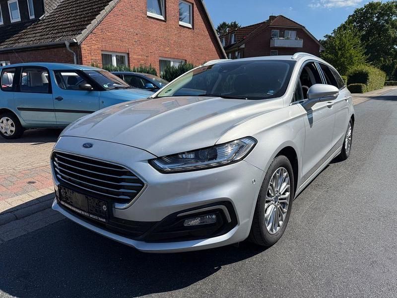 Silber Gebraucht 2020 Ford Mondeo Titanium Limousine | 10.999 € (Superpreis) - Bild 1/4