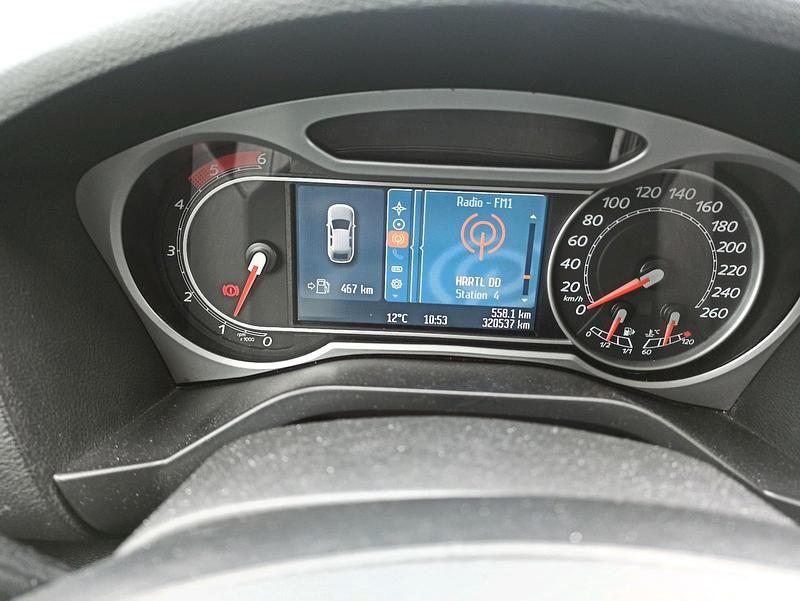 Usata Ford Galaxy 140 CV (102 kW) 2009 Argento Monovolume