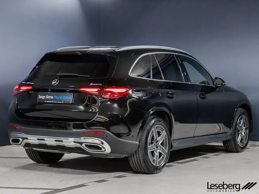 Gebraucht Mercedes GLC300de AMG 197 PS (144 kW) 2023 Schwarz SUV