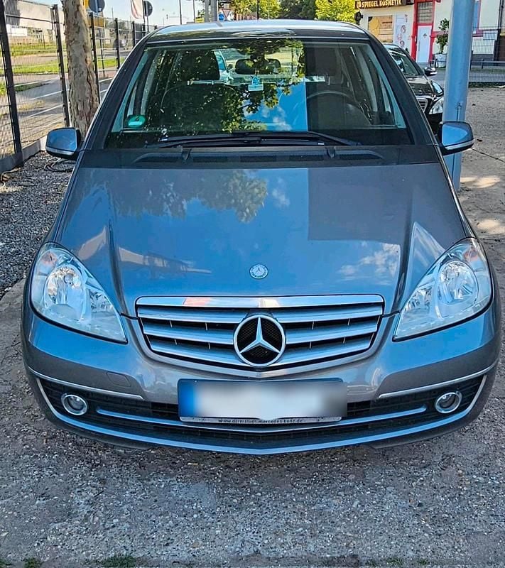 Grau Gebraucht 2011 Mercedes A160 Kleinwagen | 1.790 € (Superpreis) - Bild 1/4