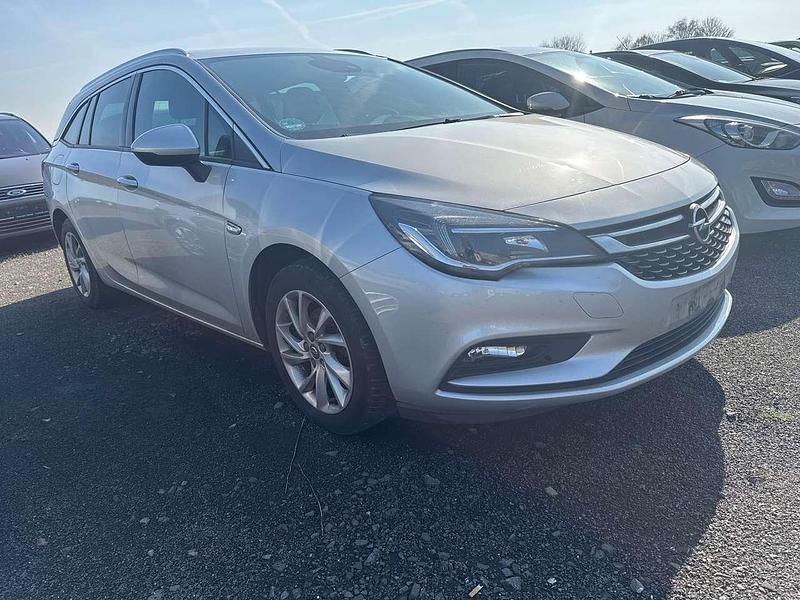 Gebraucht Opel Astra 110 PS (80 kW) 2018 Silber Kombi