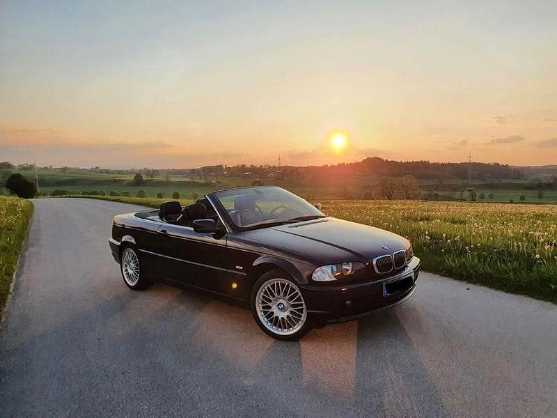 Blau Gebraucht 2001 BMW 320 Cabriolet Cabrio | 13.499 € (Teuer) - Bild 1/4