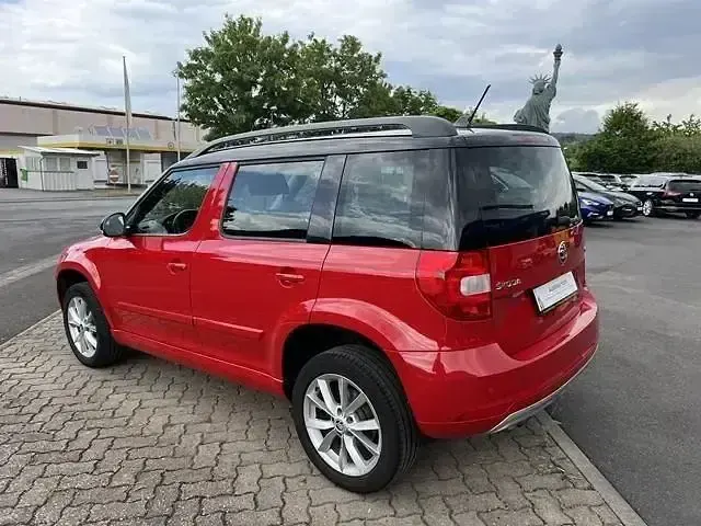 Gebraucht Skoda Yeti 122 PS (89 kW) 2014 Coridarot/schwarz SUV