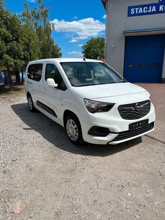 Weiß Gebraucht 2020 Opel Combo Life Edition Van / Kleinbus | 8.864 € (Fairer Preis) - Bild 1/4