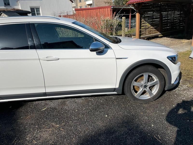 Gebraucht VW Passat Alltrack 190 PS (139 kW) 2016 Weiß Kombi