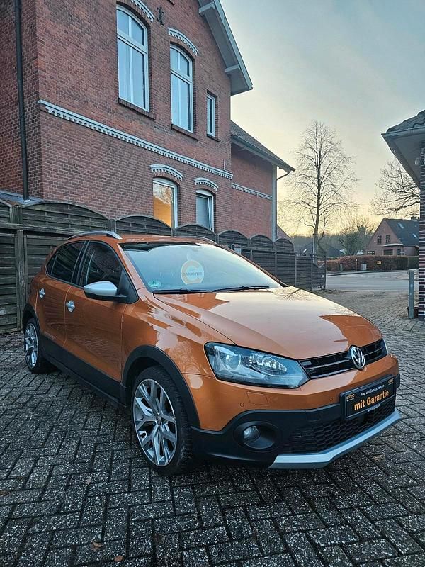 Gebraucht VW Polo Cross 90 PS (66 kW) 2015 Orange Kleinwagen