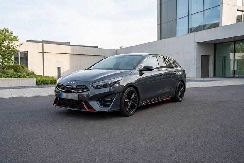 Gebraucht Kia ProCeed GT GT 204 PS (150 kW) 2022 Grau Kleinwagen