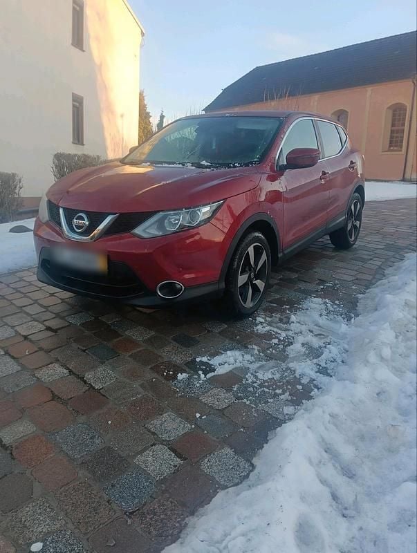 Rot Gebraucht 2016 Nissan Qashqai SUV | 6.999 € (Superpreis) - Bild 1/4