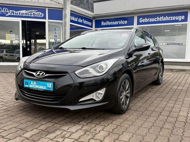 Schwarz Gebraucht 2012 Hyundai i40 Edition Kombi | 6.500 € (Guter Preis) - Bild 1/4