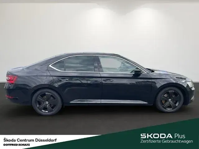 Gebraucht Skoda Superb LAURIN & KLEMENT 190 PS (139 kW) 2018 Schwarz Limousine